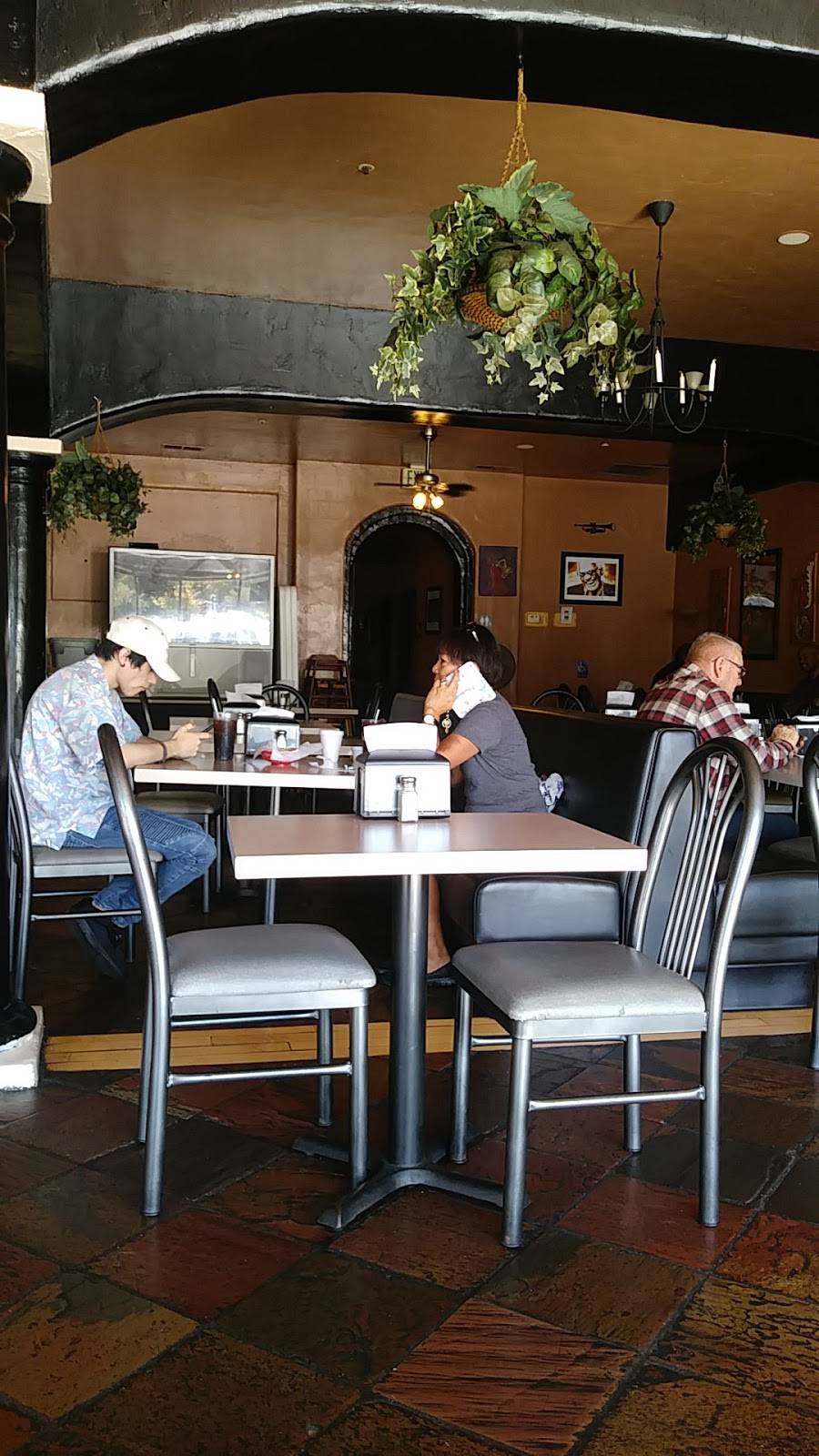 House of Chicken & Ribs | restaurant | 3535 Elverta Rd, Antelope, CA 95843, USA | 9163327041 OR +1 916-332-7041