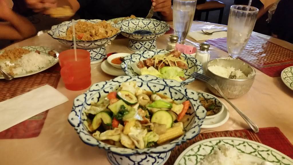 Thai Kitchen | restaurant | 122 N 11th Ave, Hanford, CA 93230, USA | 5595831212 OR +1 559-583-1212