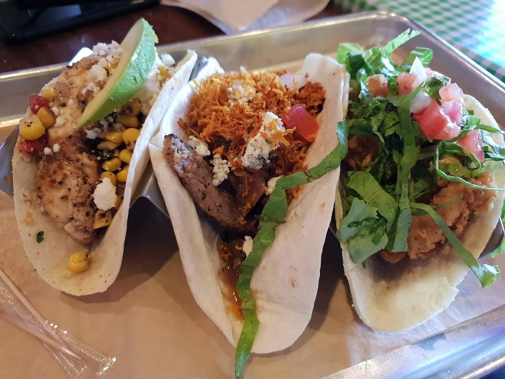 Tacos and Avocados | restaurant | 101 S Oak St # 300, Roanoke, TX 76262, USA | 8174914442 OR +1 817-491-4442