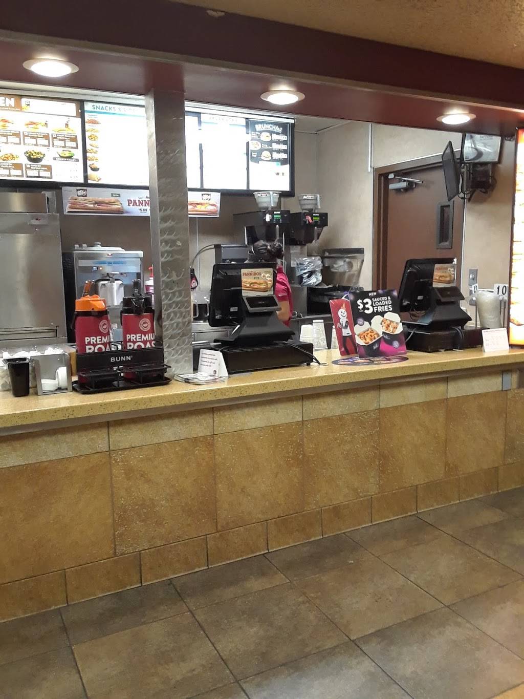 Jack in the Box | restaurant | 13648 Van Nuys Blvd, Pacoima, CA 91331, USA | 8188966362 OR +1 818-896-6362