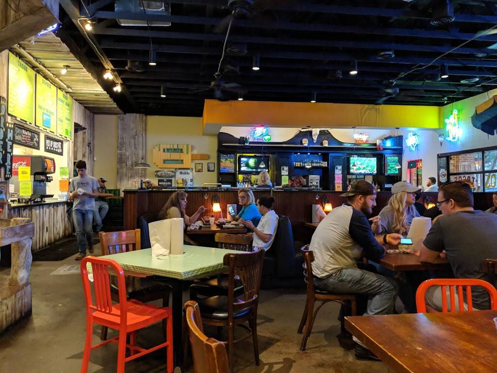 Tacos and Avocados | restaurant | 101 S Oak St # 300, Roanoke, TX 76262, USA | 8174914442 OR +1 817-491-4442