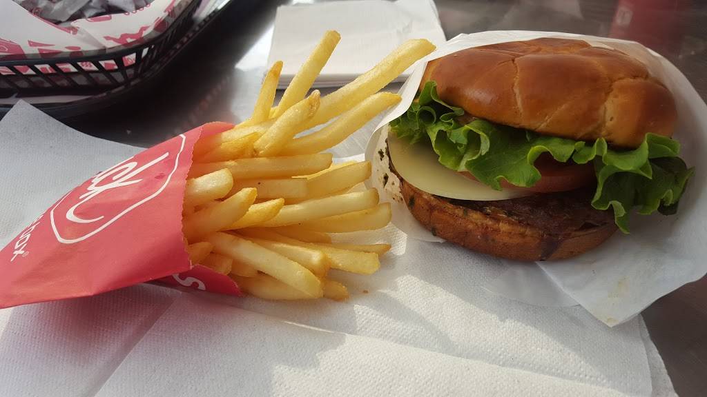 Jack in the Box | restaurant | 5990 Orangethorpe Ave, Buena Park, CA 90620, USA | 7146708412 OR +1 714-670-8412