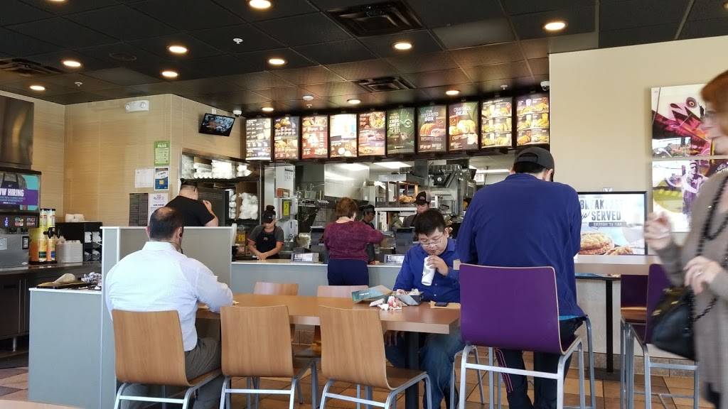 Taco Bell | meal takeaway | 1975 S El Camino Real, San Mateo, CA 94403, USA | 6504030387 OR +1 650-403-0387