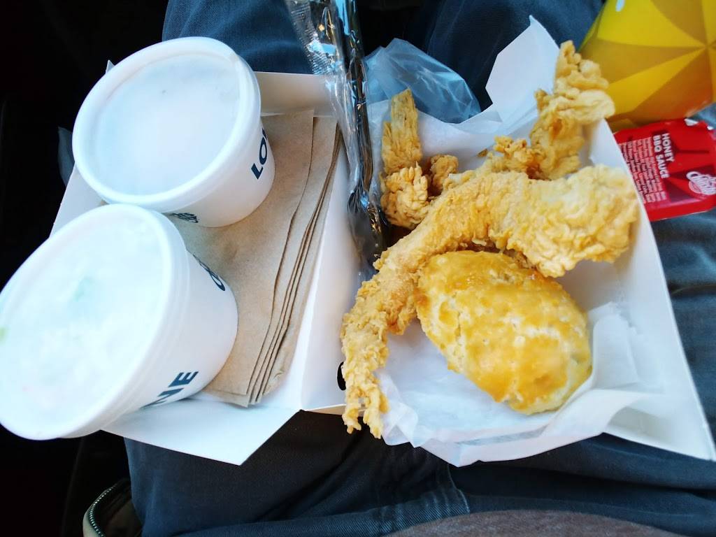 Churchs Chicken | restaurant | 3525 N Grand Blvd, St. Louis, MO 63107, USA | 3146527172 OR +1 314-652-7172