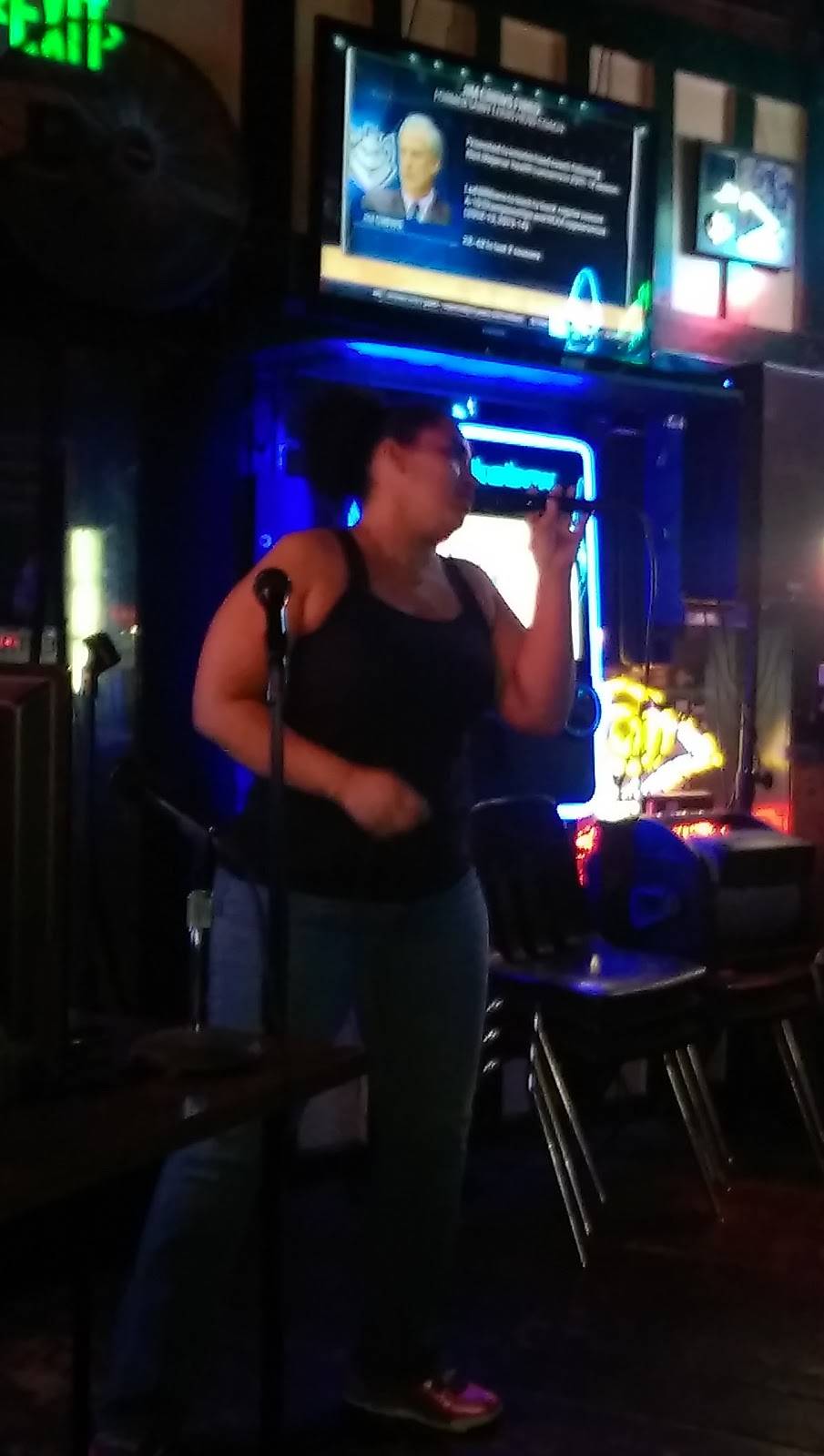 McLains Corner Bar Grill & BBQ | restaurant | 3516 S Big Bend Blvd, St. Louis, MO 63143, USA | 3146476531 OR +1 314-647-6531