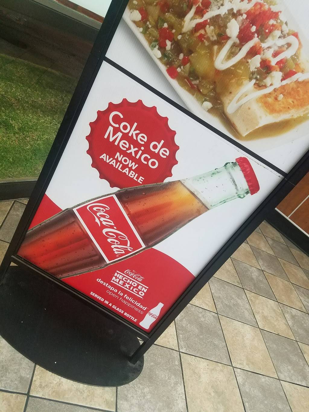 Carls Jr. | restaurant | 1320 N San Fernando Blvd, Burbank, CA 91504, USA | 8188453396 OR +1 818-845-3396