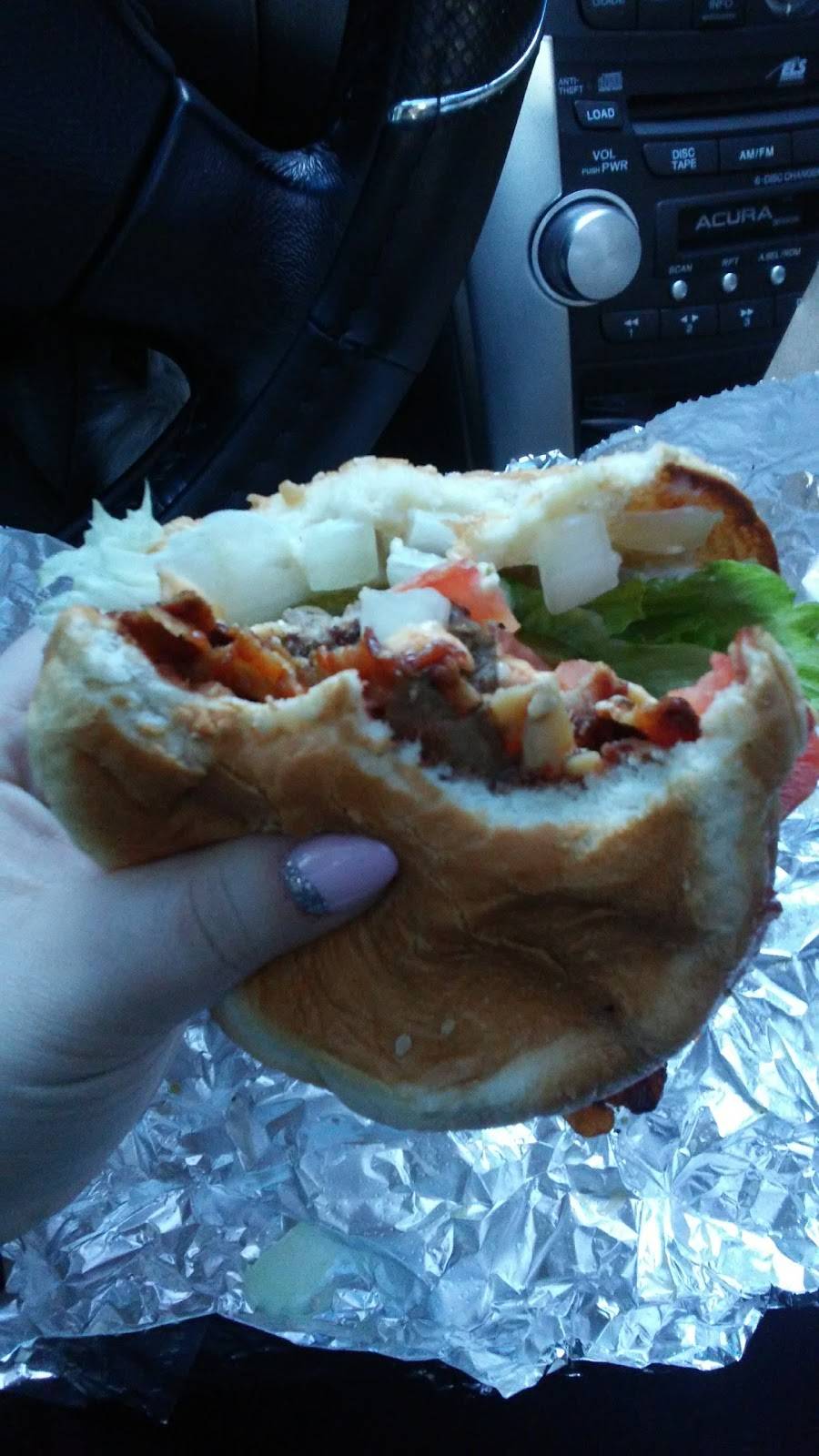 Five Guys | meal takeaway | 2050 8th Ave, West Linn, OR 97068, USA | 5035940812 OR +1 503-594-0812