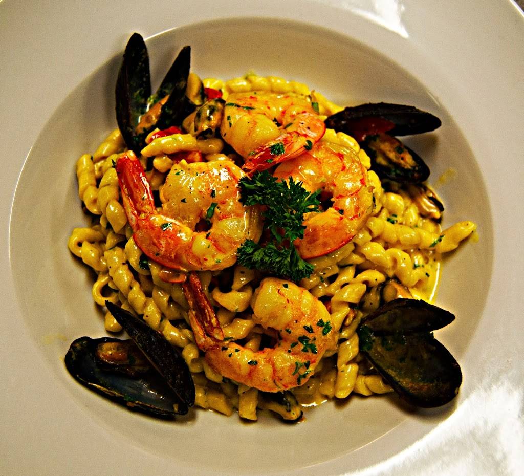 Casa Mia Cucina Italiana | restaurant | 261 Washington St, Marblehead, MA 01945, USA | 7816311200 OR +1 781-631-1200