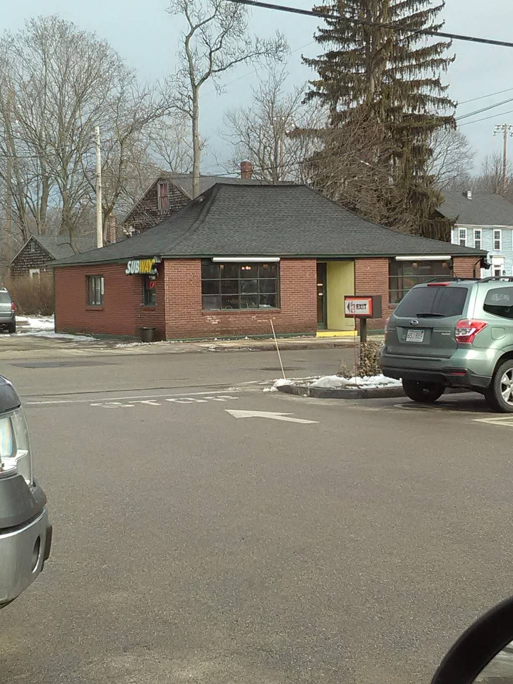 Subway | restaurant | 41 Canal St, Millbury, MA 01527, USA | 5088657866 OR +1 508-865-7866