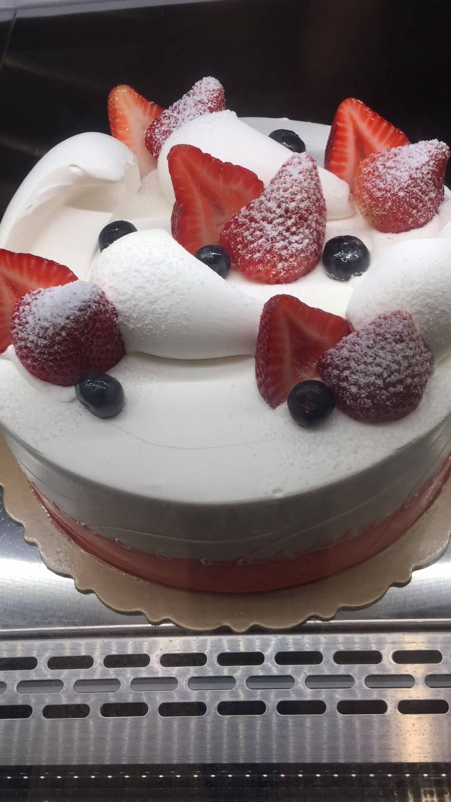 Joe Bakery | restaurant | 8517 18th Ave, Brooklyn, NY 11214, USA | 7183318828 OR +1 718-331-8828