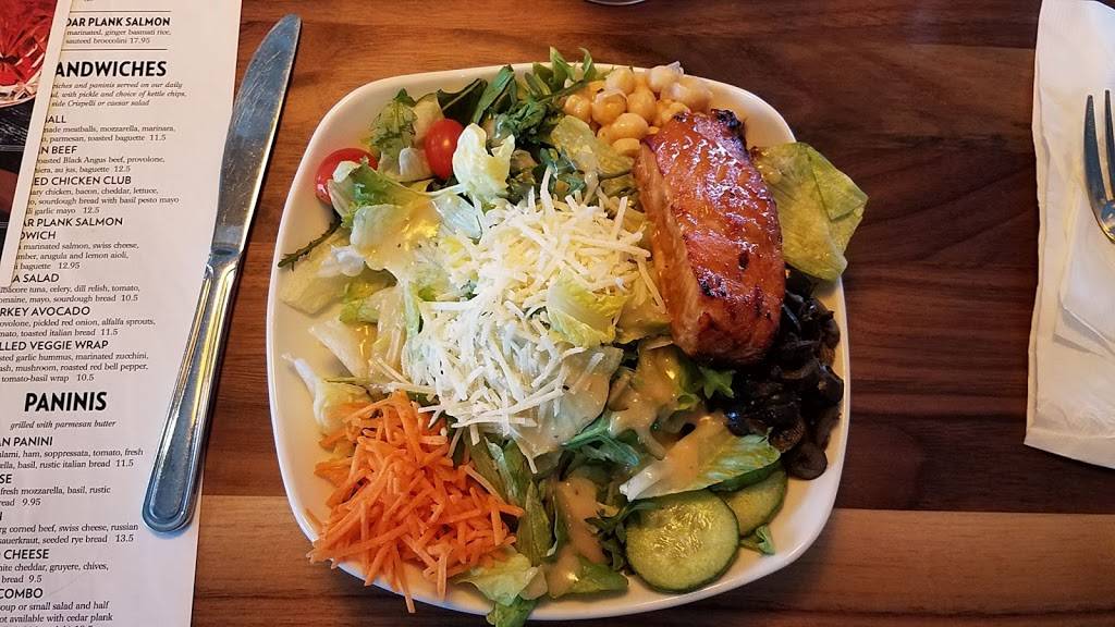 Crispellis Pizzeria - Clarkston | restaurant | 6756 Dixie Hwy, Village of Clarkston, MI 48346, USA | 2484037200 OR +1 248-403-7200