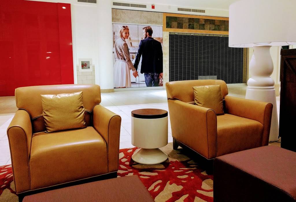 Danbury Fair | shopping mall | 7 Backus Ave, Danbury, CT 06810, USA | 2037433247 OR +1 203-743-3247