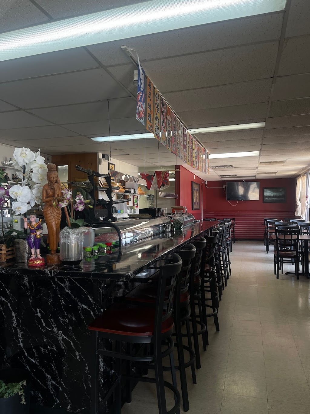 Oishii Japanese Thai Sushi Restaurant | restaurant | 800 E 1st St, Clovis, NM 88101, USA | 5759357740 OR +1 575-935-7740