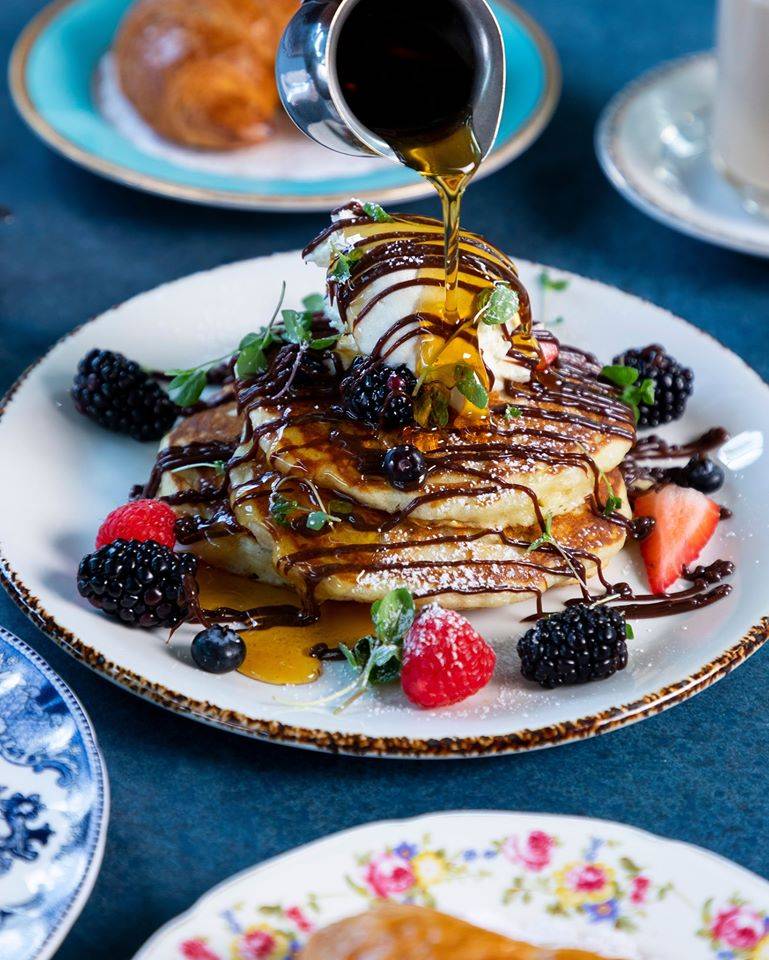 Cleo Third Street | restaurant | 8384 W 3rd St, Los Angeles, CA 90048, USA | 3235791600 OR +1 323-579-1600