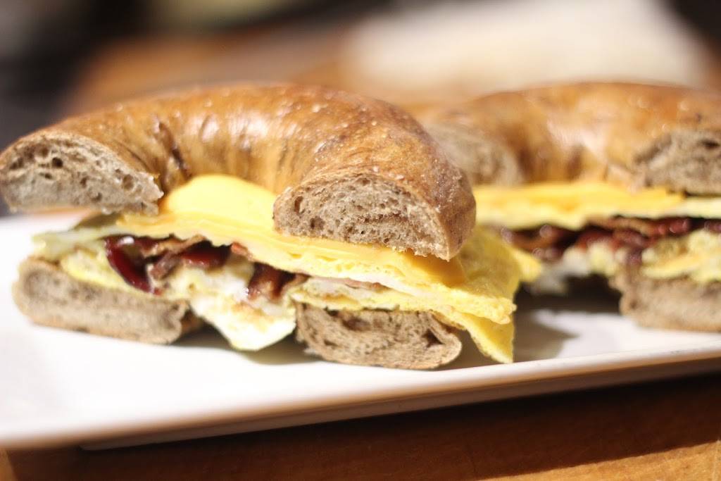 Caridad Kingsbridge | restaurant | 135 W Kingsbridge Rd, Bronx, NY 10468, USA | 7186017660 OR +1 718-601-7660