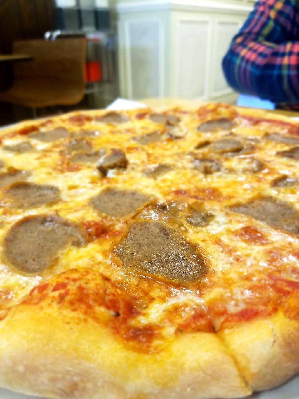 Stadium Pizza | restaurant | 321 NJ-440, Jersey City, NJ 07305, USA | 2014340100 OR +1 201-434-0100