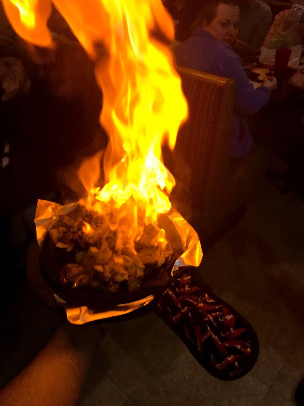 Tequilas Authentic Mexican Restaurant | restaurant | 1006 S Adams St, Versailles, IN 47042, USA | 8127508100 OR +1 812-750-8100