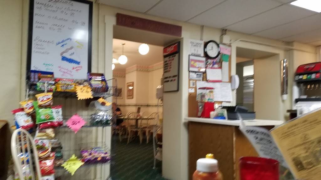 Schoolhouse Lunchroom | restaurant | 8336 Monroe Rd, Lambertville, MI 48144, USA | 7348548810 OR +1 734-854-8810