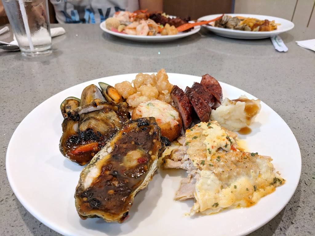 The Luxe Buffet | restaurant | 2008 Westminster Mall, Westminster, CA 92683, USA | 7143723988 OR +1 714-372-3988