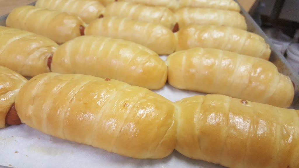 Daylight Donuts | bakery | 112 N Broadway St, Walters, OK 73572, USA | 5808756336 OR +1 580-875-6336