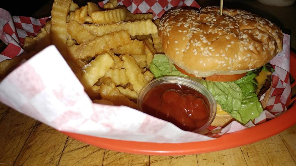 Mo Joes Bar & Grill | restaurant | 45-1034 Kamehameha Hwy, Kaneohe, HI 96744, USA | 8082346656 OR +1 808-234-6656