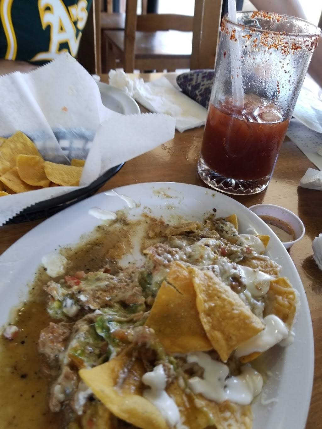 Iguanas Mexican Grill | restaurant | 1849 E Gibson Rd # E, Woodland, CA 95776, USA | 5306622490 OR +1 530-662-2490