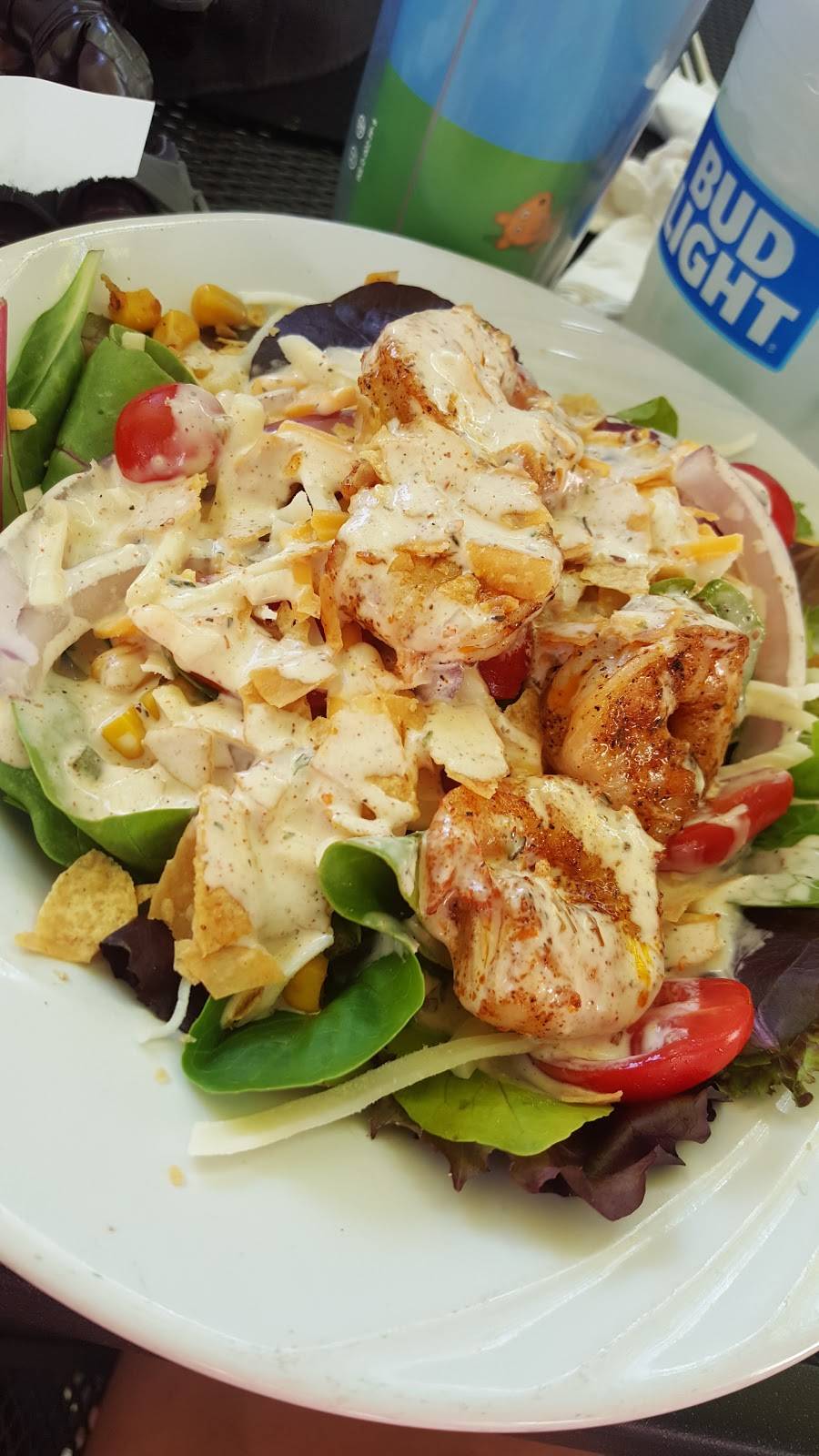 Roux Royale Bar & Bistro | restaurant | 3331 Rue Royale, St Charles, MO 63301, USA | 6369250941 OR +1 636-925-0941