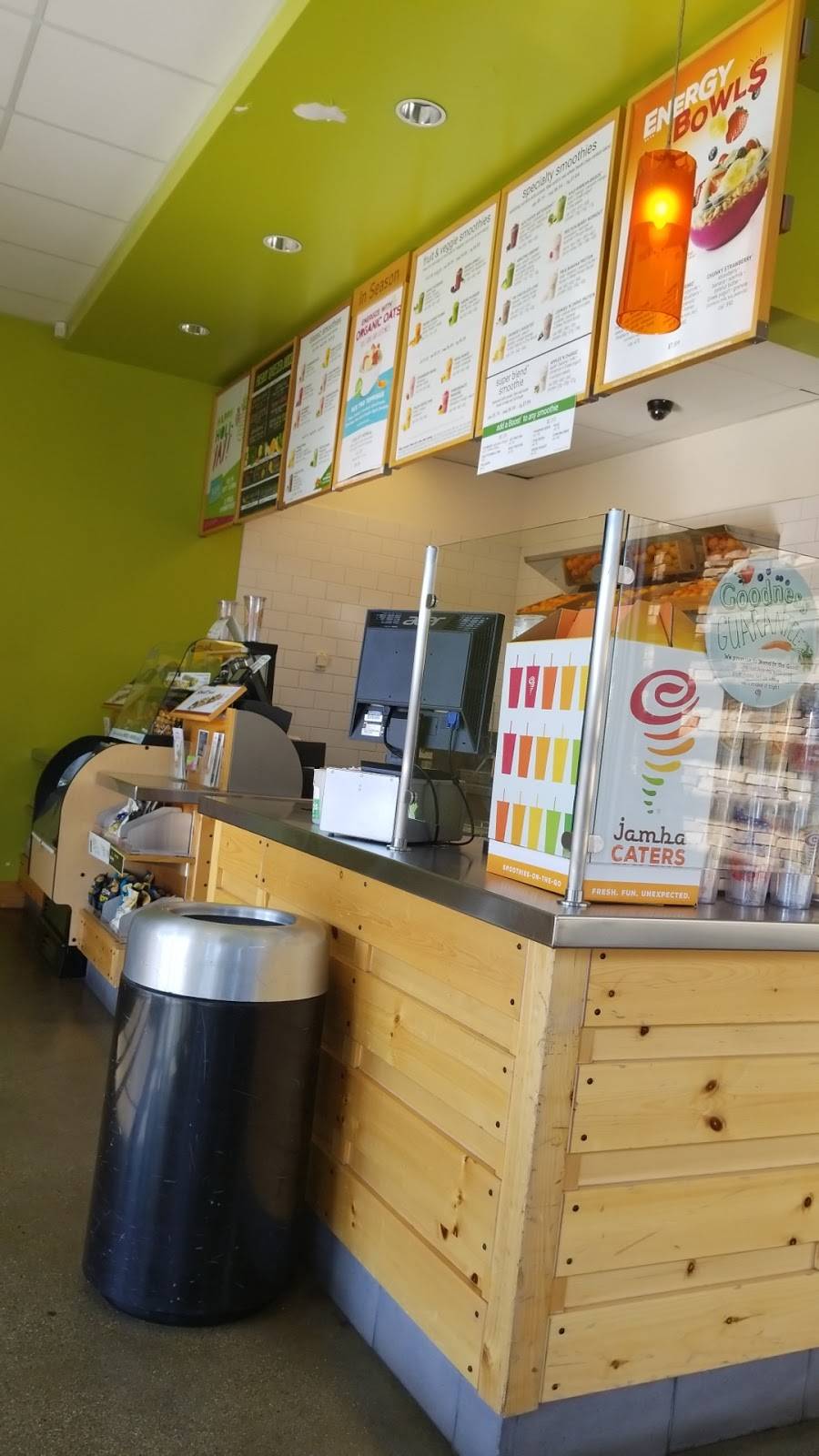 Jamba Juice The Commons at La Verne | restaurant | 1614 W Foothill Blvd, La Verne, CA 91750, USA | 9093924927 OR +1 909-392-4927
