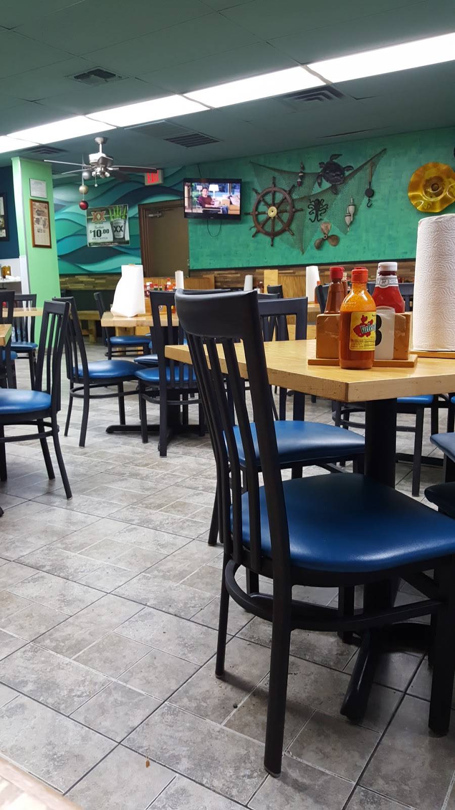 Las Islas Marias | restaurant | 522 SW Military Dr, San Antonio, TX 78221, USA | 2109227777 OR +1 210-922-7777