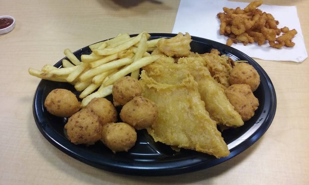 Long John Silvers | restaurant | 140 N Main St, East Peoria, IL 61611, USA | 3096980515 OR +1 309-698-0515