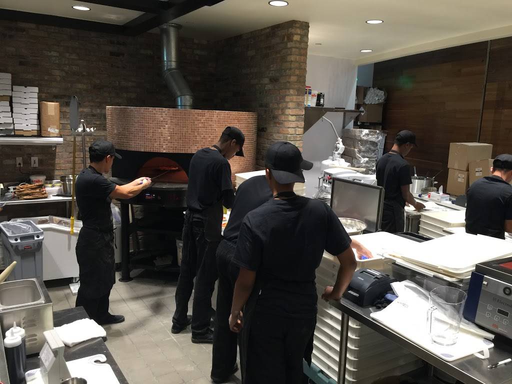 Bavaros Pizza Napoletana & Pastaria | restaurant | 4100 George J Bean Pkwy, Tampa, FL 33607, Tampa, FL 33607, USA | 8133879834 OR +1 813-387-9834