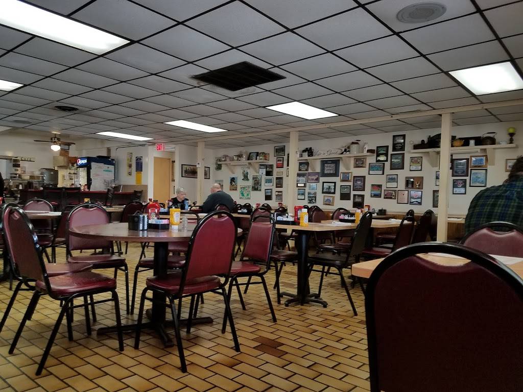 Carlos Restaurant | restaurant | 2060 W Station St, Kankakee, IL 60901, USA | 8159322924 OR +1 815-932-2924