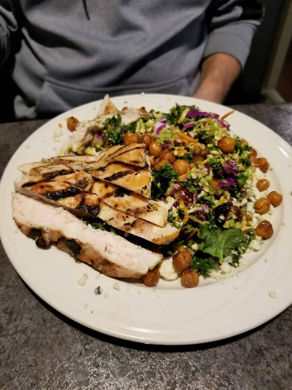 The Bank Restaurant | restaurant | 110 E State St, Pendleton, IN 46064, USA | 7657781446 OR +1 765-778-1446