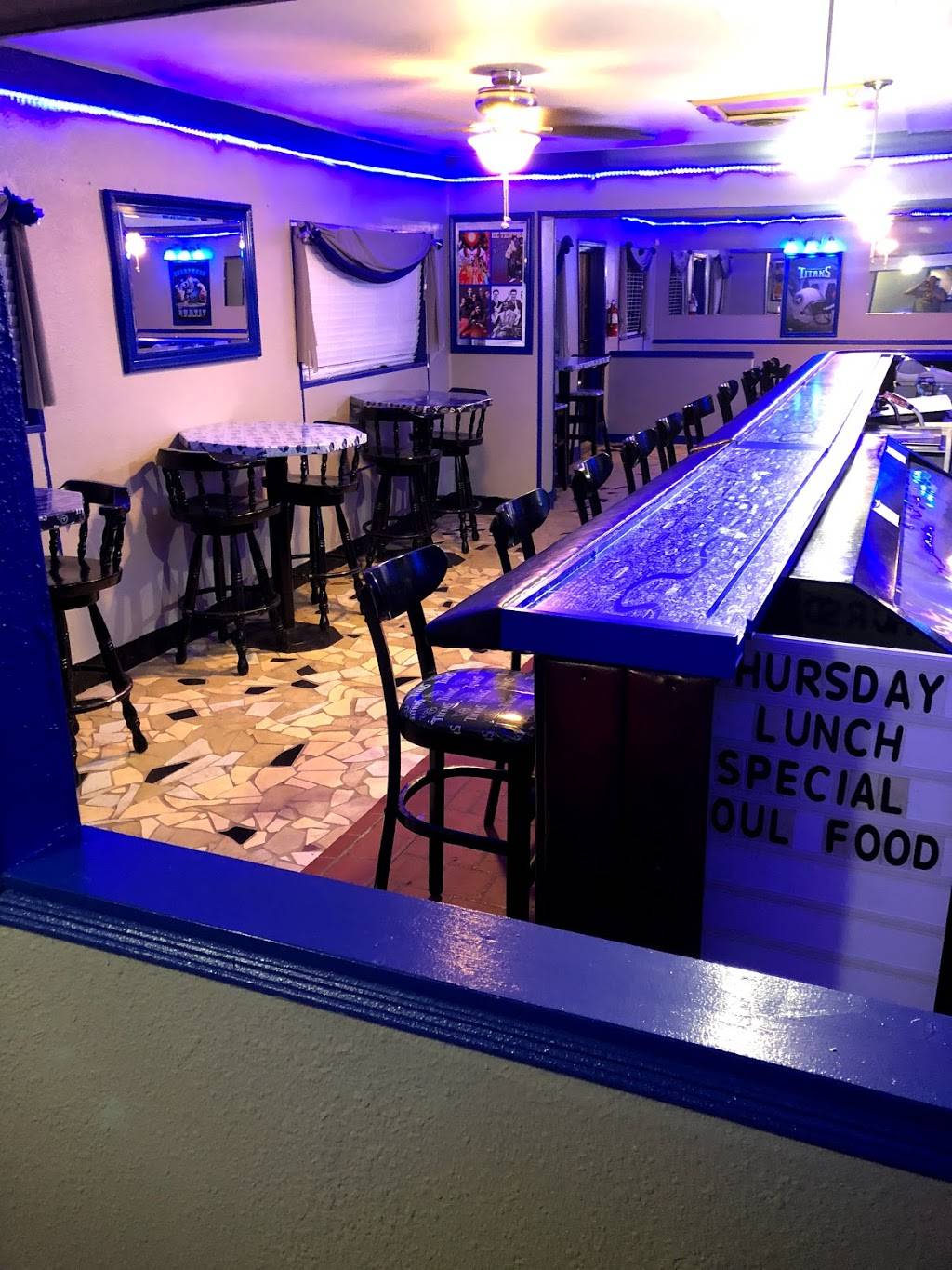 Mouthful Of Memphis Grill | restaurant | 3057 Thomas St, Memphis, TN 38127, USA | 9015523063 OR +1 901-552-3063