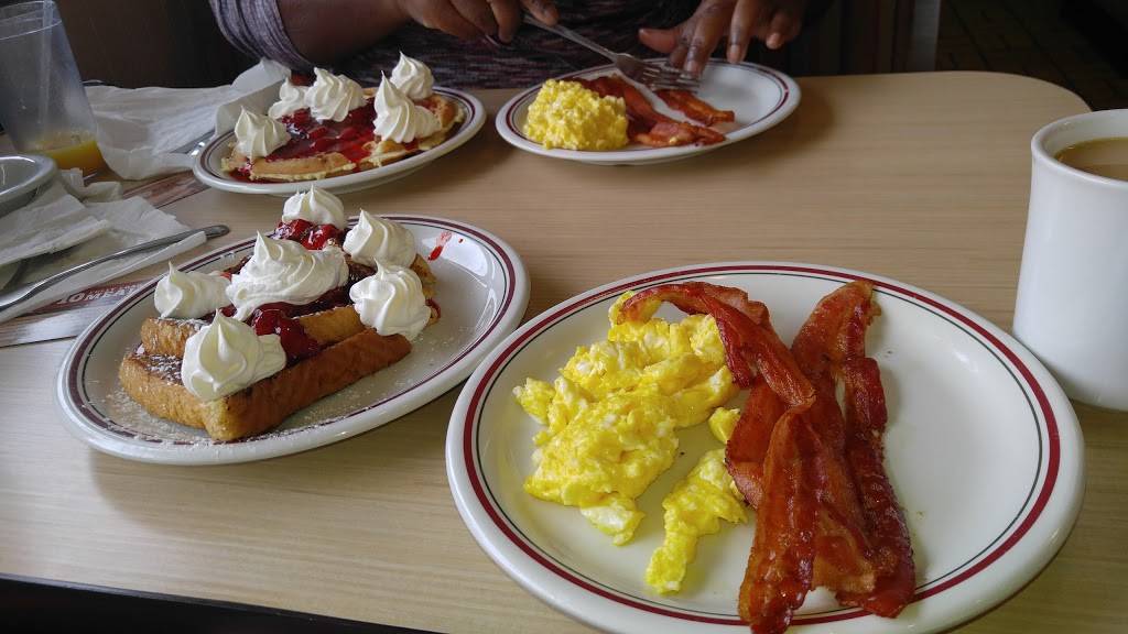 Huddle House | meal takeaway | 2613 E 1st St, Vidalia, GA 30474, USA | 9125388036 OR +1 912-538-8036