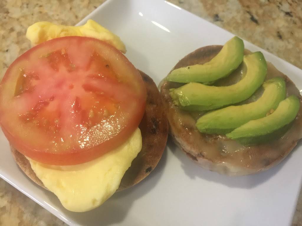 Royal Bagel Deli | meal takeaway | 2503 Royal Ave, Simi Valley, CA 93065, USA | 8055770737 OR +1 805-577-0737