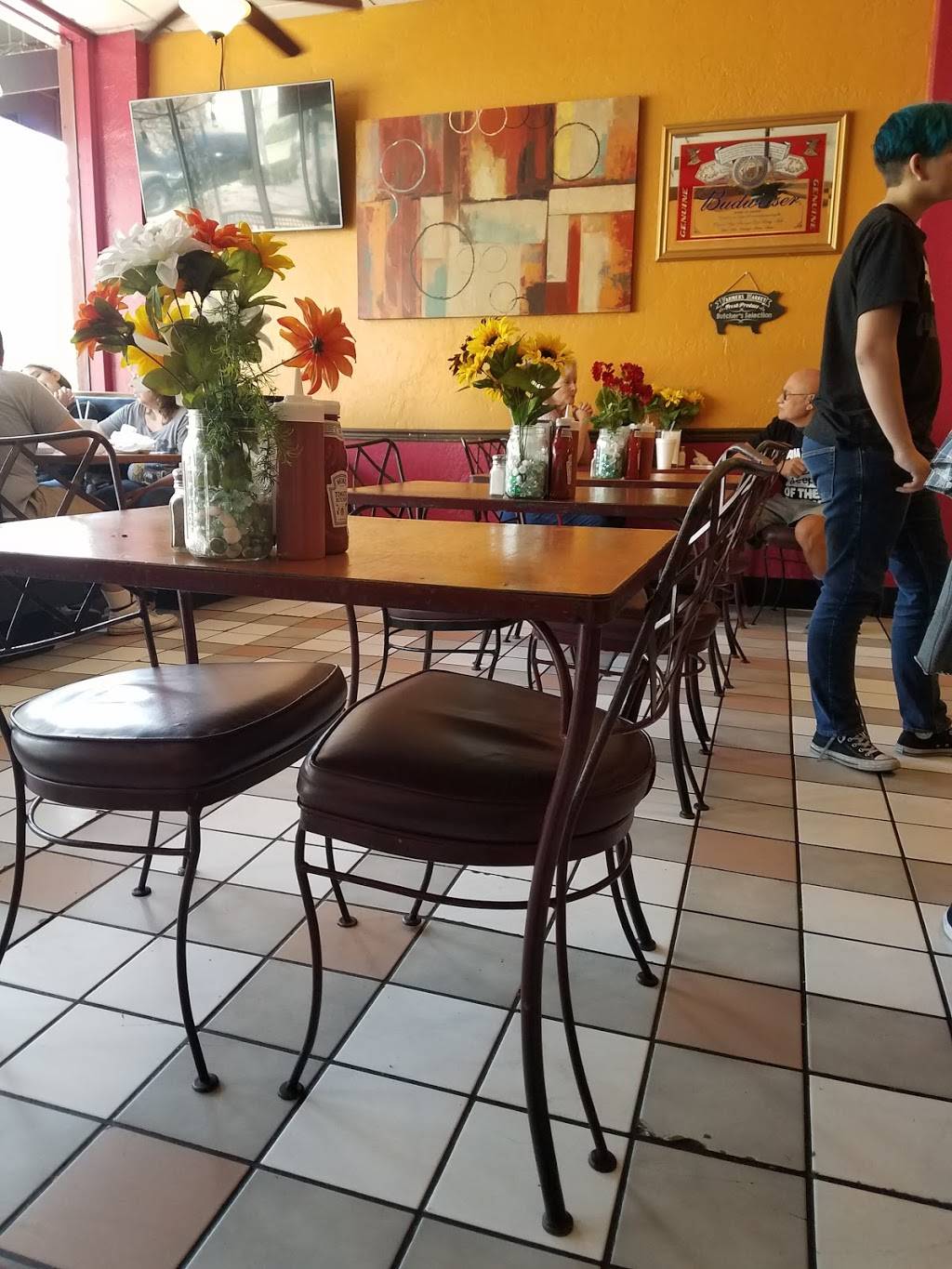 Grams BBQ | restaurant | 3527 Main St, Riverside, CA 92501, USA | 9517828219 OR +1 951-782-8219