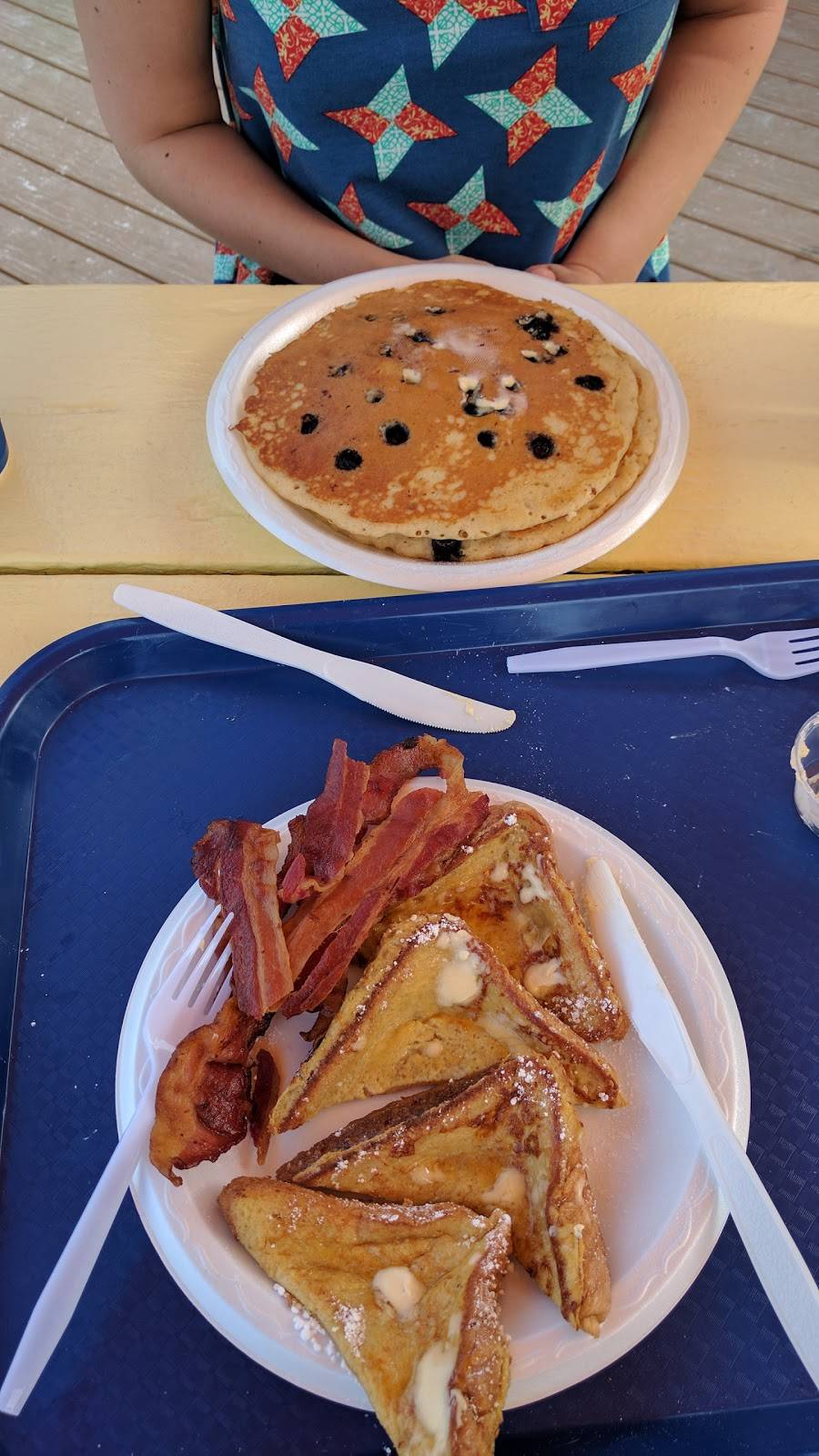 Paradise Grille | restaurant | 6850 Beach Plaza, St Pete Beach, FL 33706, USA | 7275605399 OR +1 727-560-5399