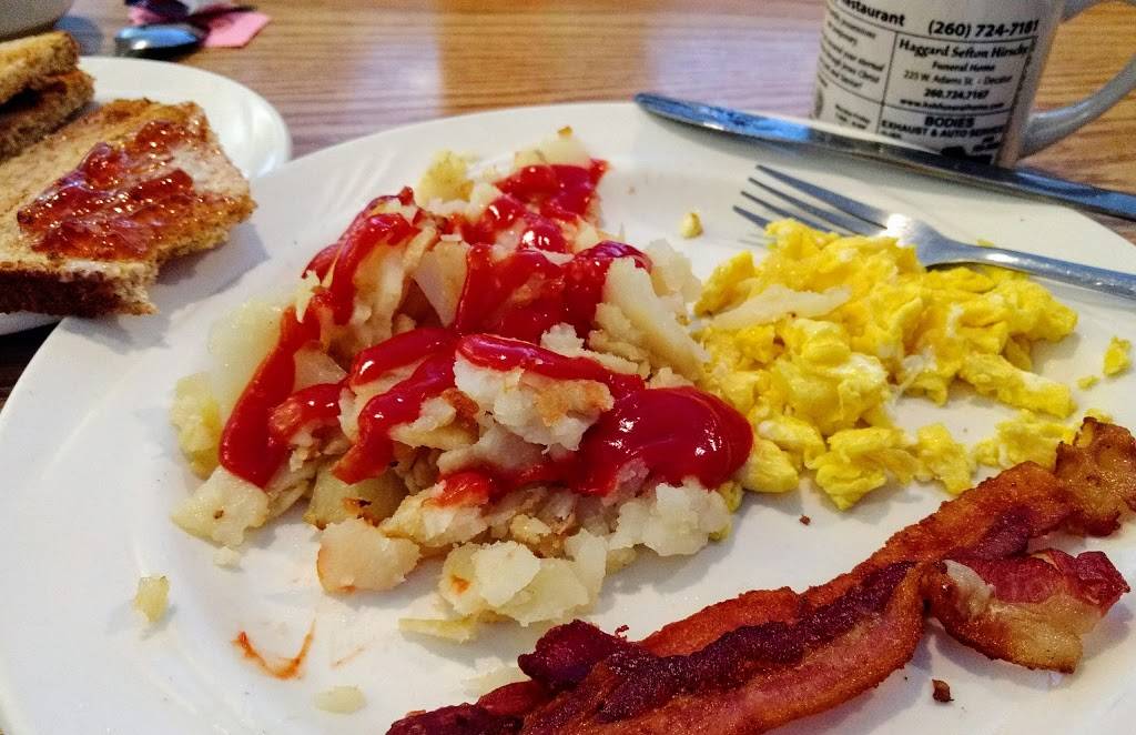 Indiana Pancake House | restaurant | 919 N Main St, Bluffton, IN 46714, USA | 2603531414 OR +1 260-353-1414