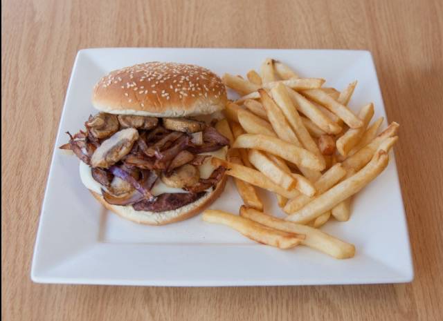 Nueva Italy Pizzeria | meal delivery | 2407, 7109 N Clark St, Chicago, IL 60626, USA | 7736810689 OR +1 773-681-0689