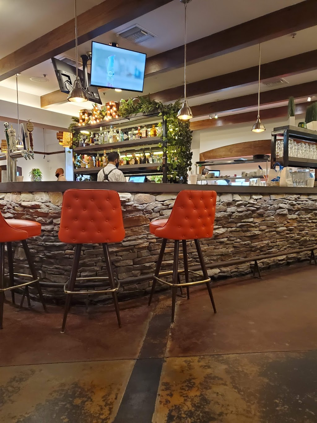 Mondongos Restaurante | restaurant | 3500 NW 87th Ave, Doral, FL 33172, USA | 3057184977 OR +1 305-718-4977