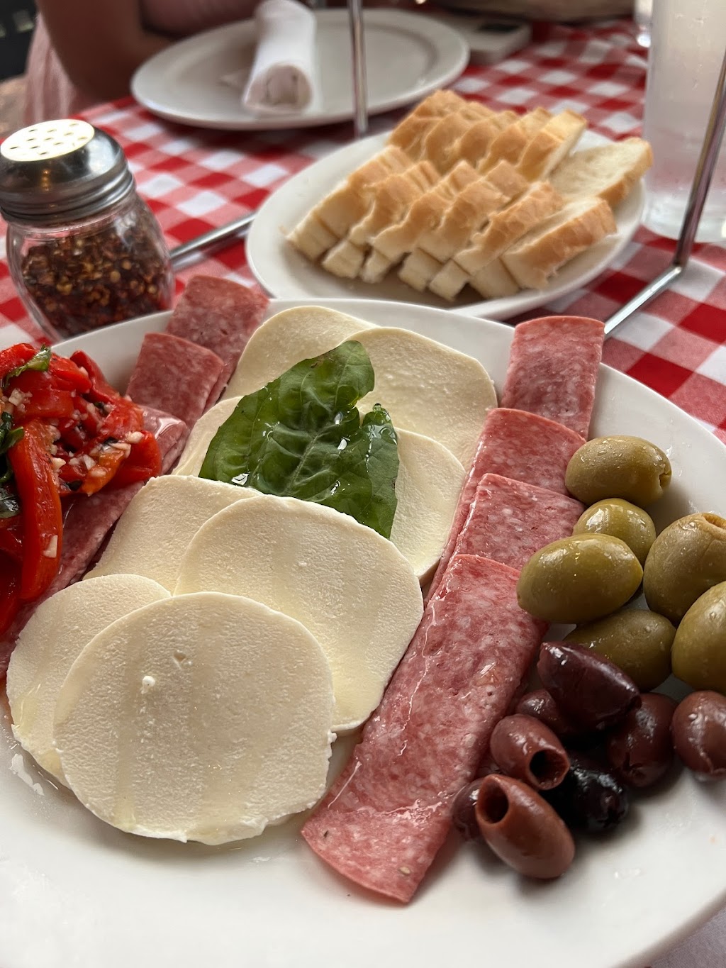 Grimaldis Pizzeria | restaurant | 1441 N Webb Rd, Wichita, KS 67206, USA | 3163610950 OR +1 316-361-0950