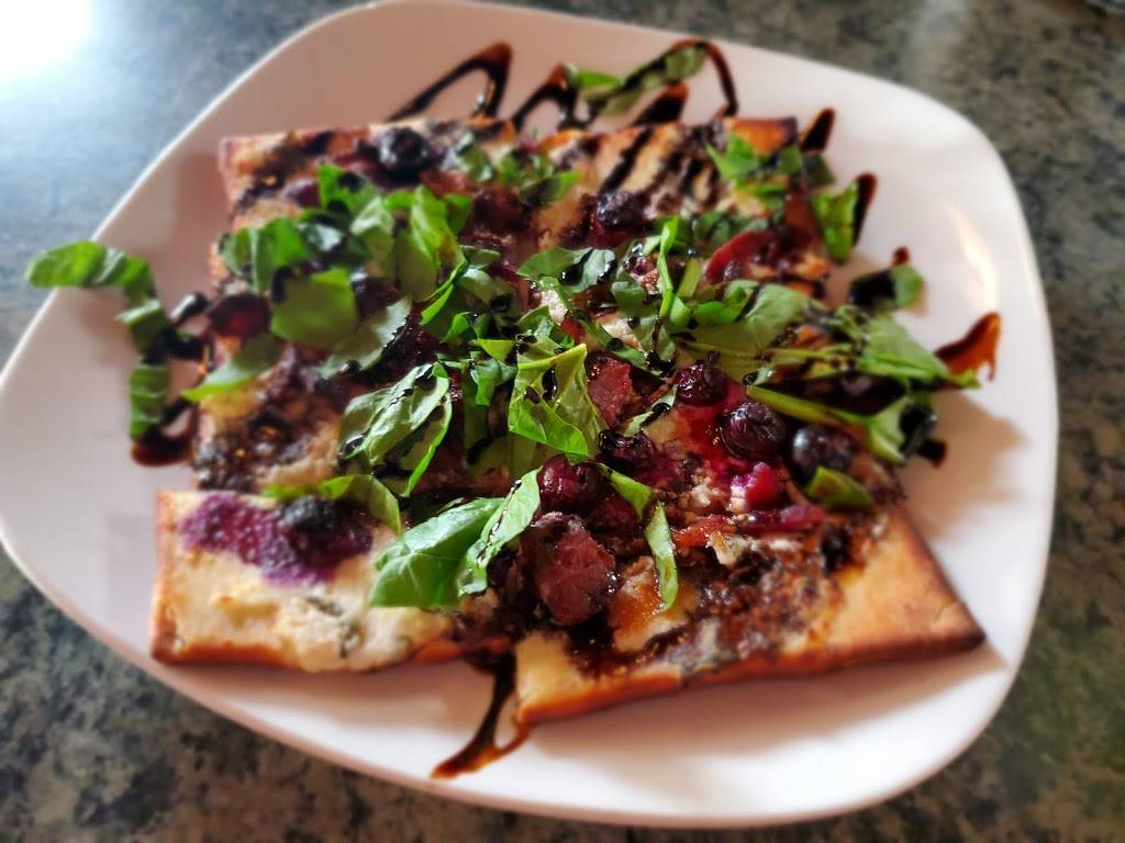 The Island Grille | restaurant | 401 Money Island Dr, Atlantic Beach, NC 28512, USA | 2522400000 OR +1 252-240-0000