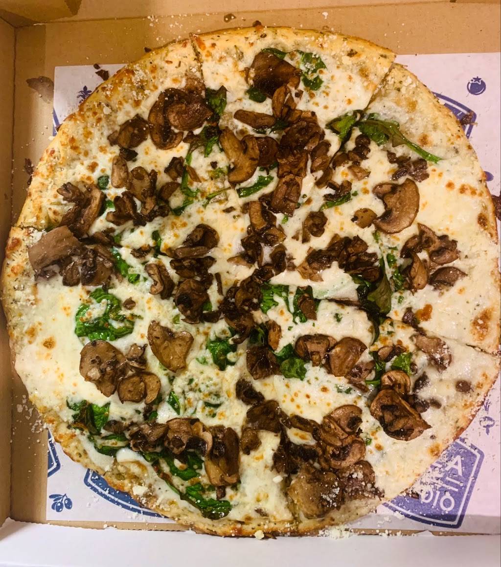 Pizza Studio Canada | restaurant | 356-358 Princess St, Kingston, ON K7L 1V6, Canada | 6135468389 OR +1 613-546-8389