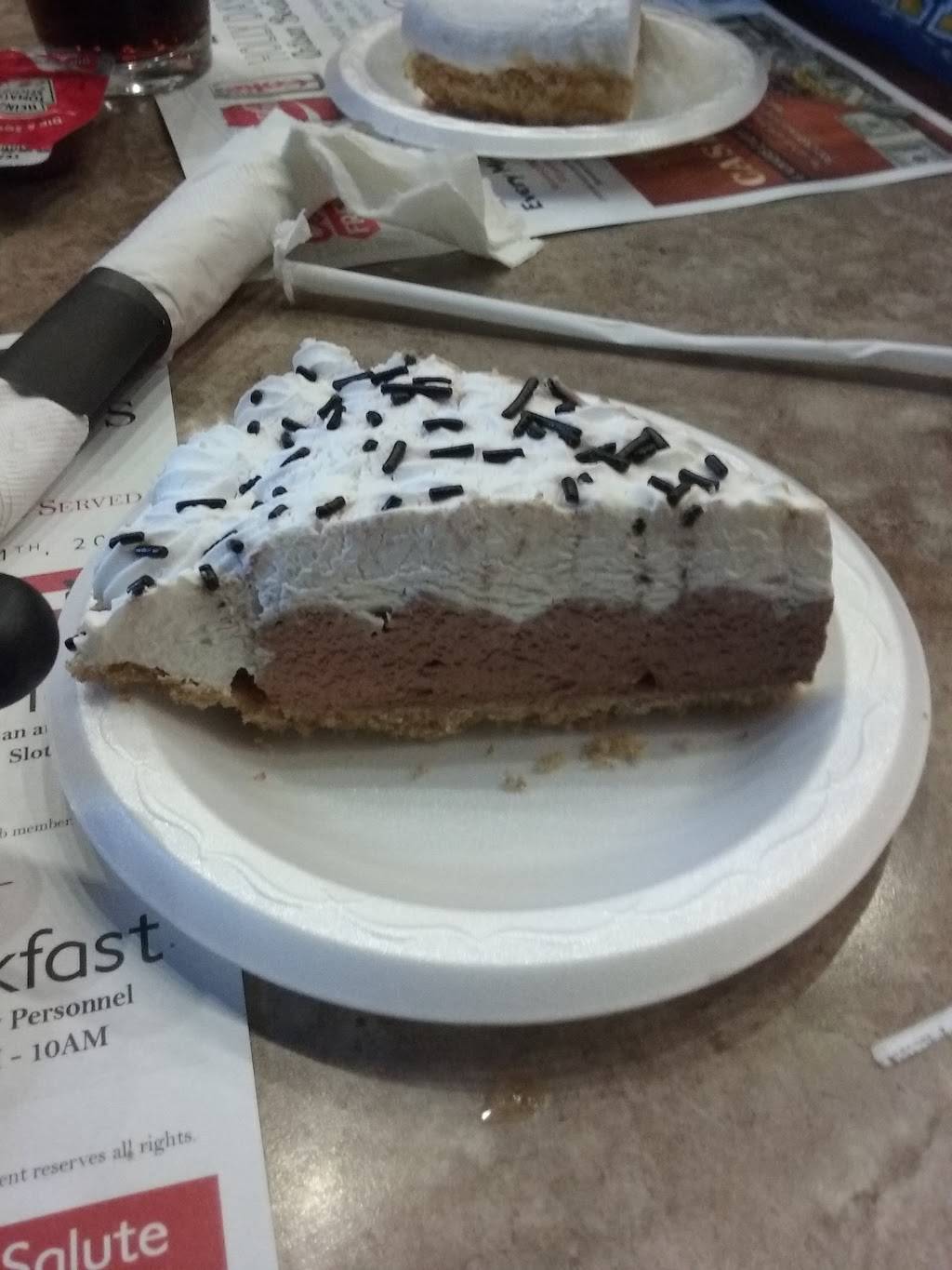 Edgewater Grille | restaurant | 3001 Winegard Dr, Burlington, IA 52601, USA | 3197532946 OR +1 319-753-2946