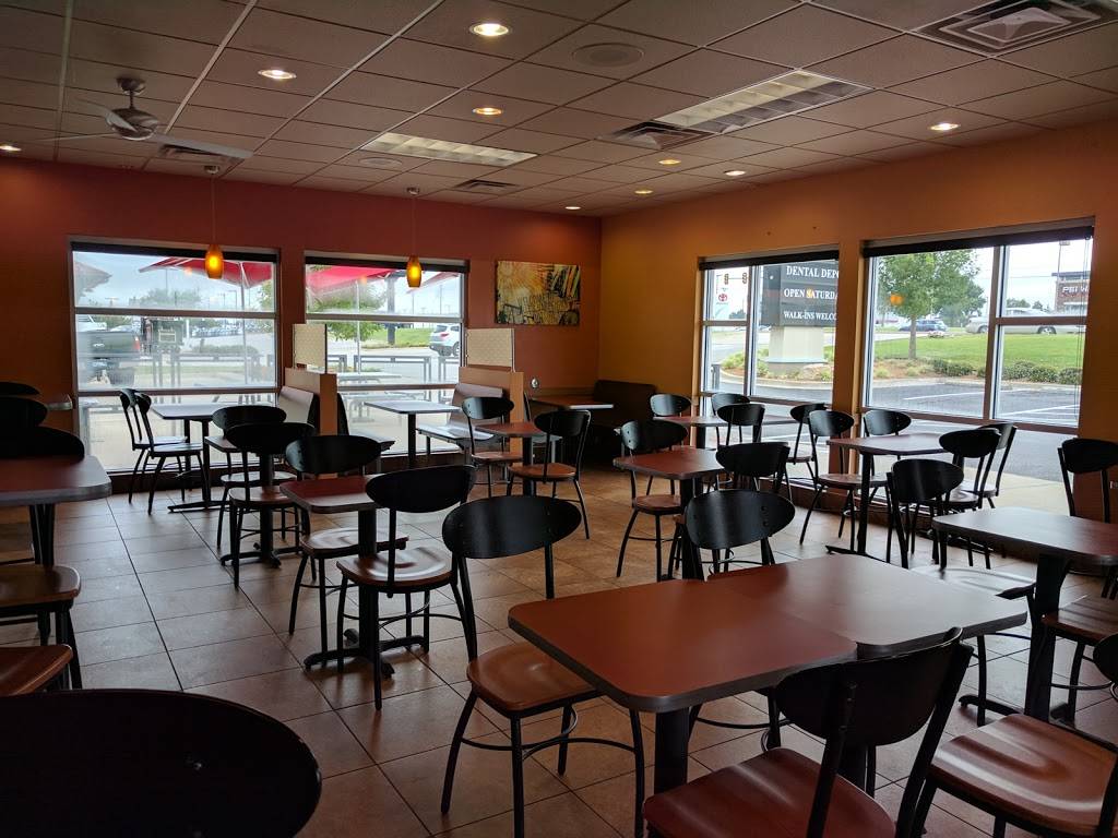 Jack in the Box | restaurant | 10014 S Memorial Dr E, Tulsa, OK 74133, USA | 9182984501 OR +1 918-298-4501