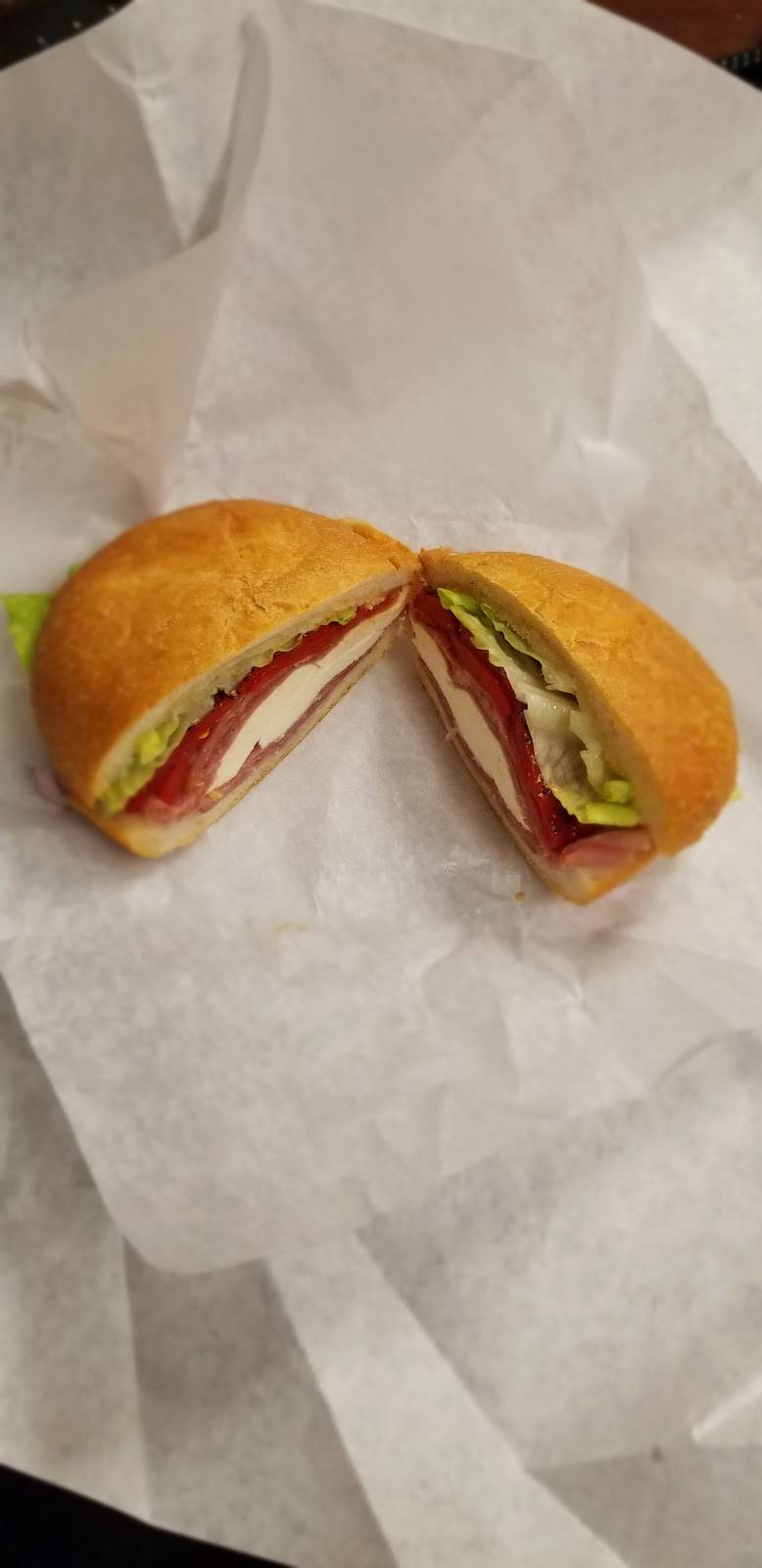 Vitos Deli | meal takeaway | 37 Center St, New Haven, CT 06510, USA | 2036241533 OR +1 203-624-1533