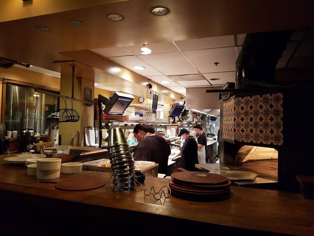 Rock Bottom Restaurant & Brewery | restaurant | 1875 S Bascom Ave #700, Campbell, CA 95008, USA | 4083770707 OR +1 408-377-0707