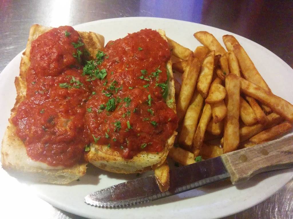 Petes Restaurant & BrewHouse | restaurant | 881 Lifestyle St, Manteca, CA 95337, USA | 2098254200 OR +1 209-825-4200