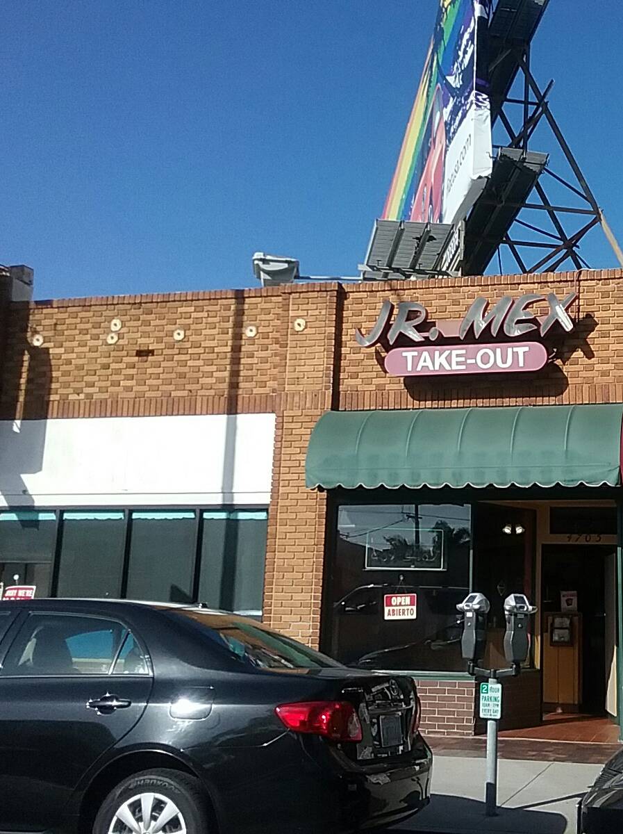 Super Mex | restaurant | 4711 E 2nd St, Long Beach, CA 90803, USA | 5624394489 OR +1 562-439-4489